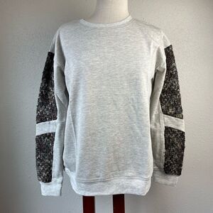 NWT Hem & Thread Sweatshirt Size S